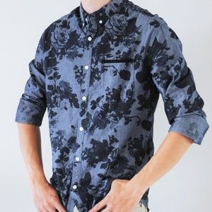 Billabong Floral Button Up Collard Dress Shirt